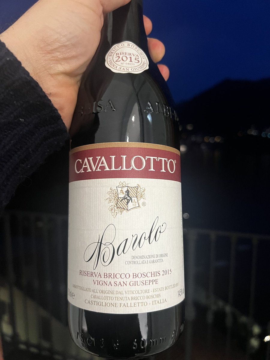Vigna San G is a Monopole of the Cavallotto within Bricco Boschis Cru

Always stunning with a lot of approachable complexity and very appealing aromatic profile (freshness + very elegant tannins and sweetness of red fruits + earthy notes + tobacco) but 15 and 16 are just divine