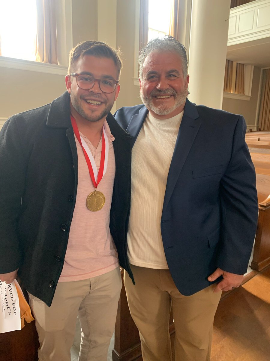 Congratulations to @JackNimesheim for receiving a President medal! This is a prestigious award handed down to an excellent young man. Well deserved! #Bigred