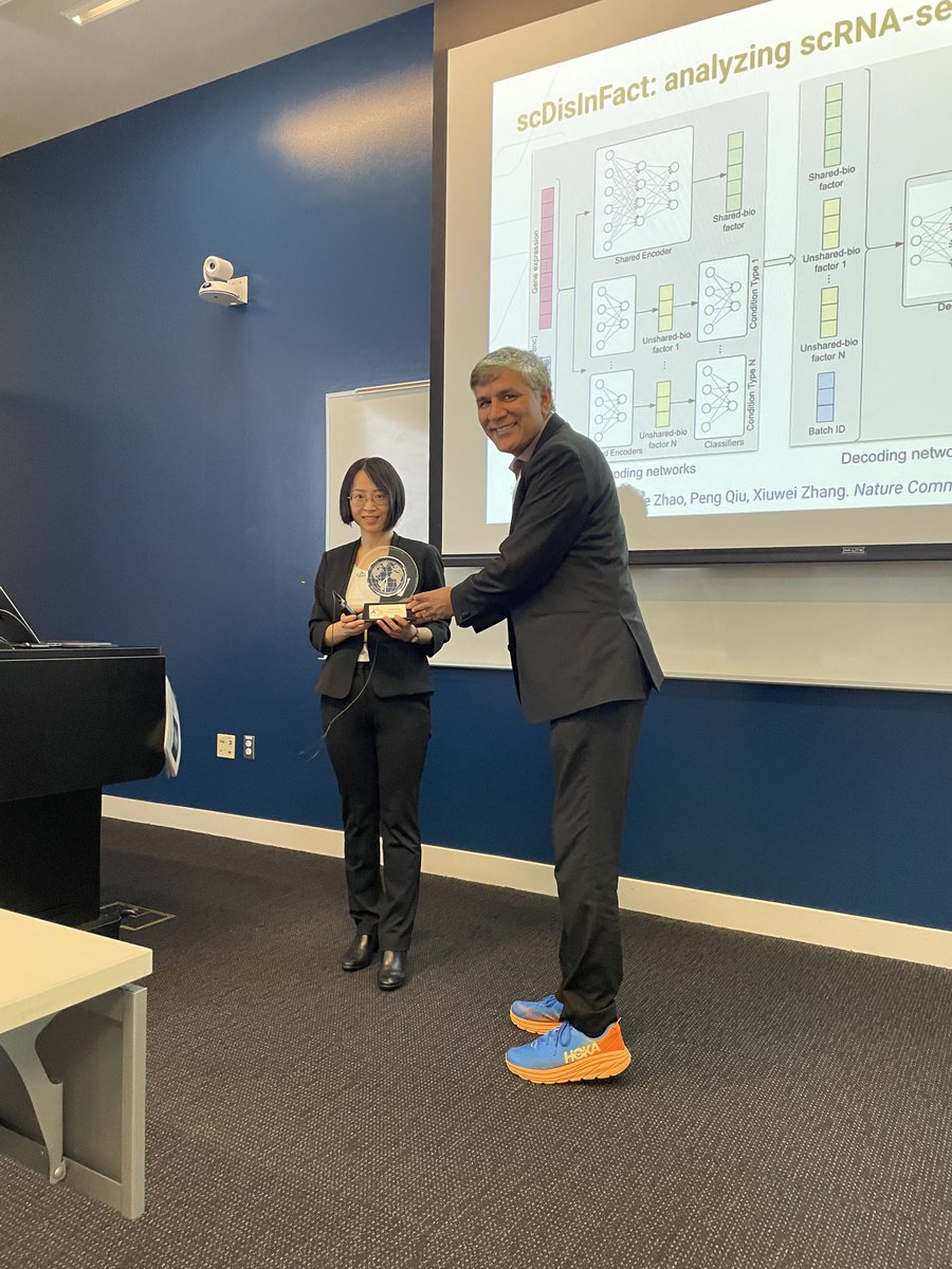 XiuweiZhang's tweet photo. Truly an honor to deliver a keynote talk at the awesome AWSOM workshop! My slides are at https://t.co/ZSpxchLb71 which includes our work on scMoMaT, scDisInFact, scHybridNMF and scMultiSim. https://t.co/wNizoTY7To