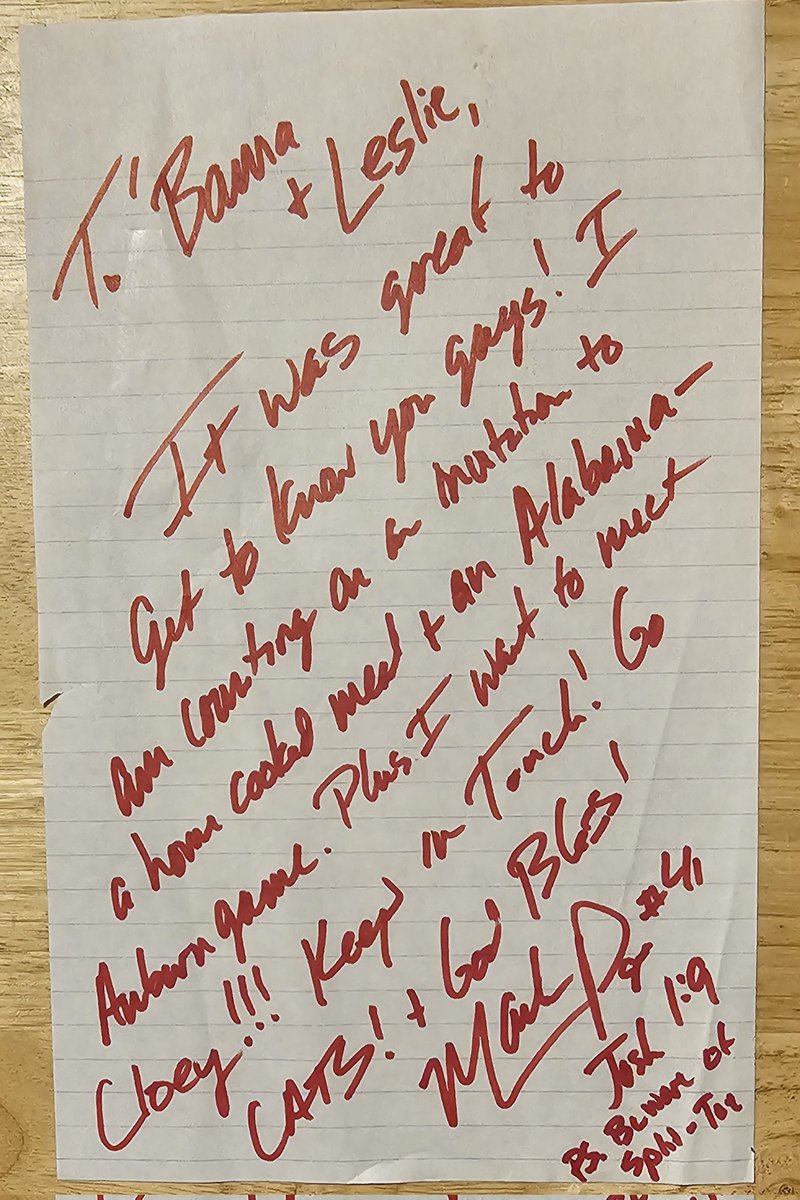 I was assigned as Mark Pope's personal Photog during NCAA coverage in 1998 for @LEX18News he was an amazing person. Never imagined I was sitting with a future coach. I still have the note he gave my wife and I in Indianapolis. THE VERY BEST TO A GOOD MAN! @ryanlemond
