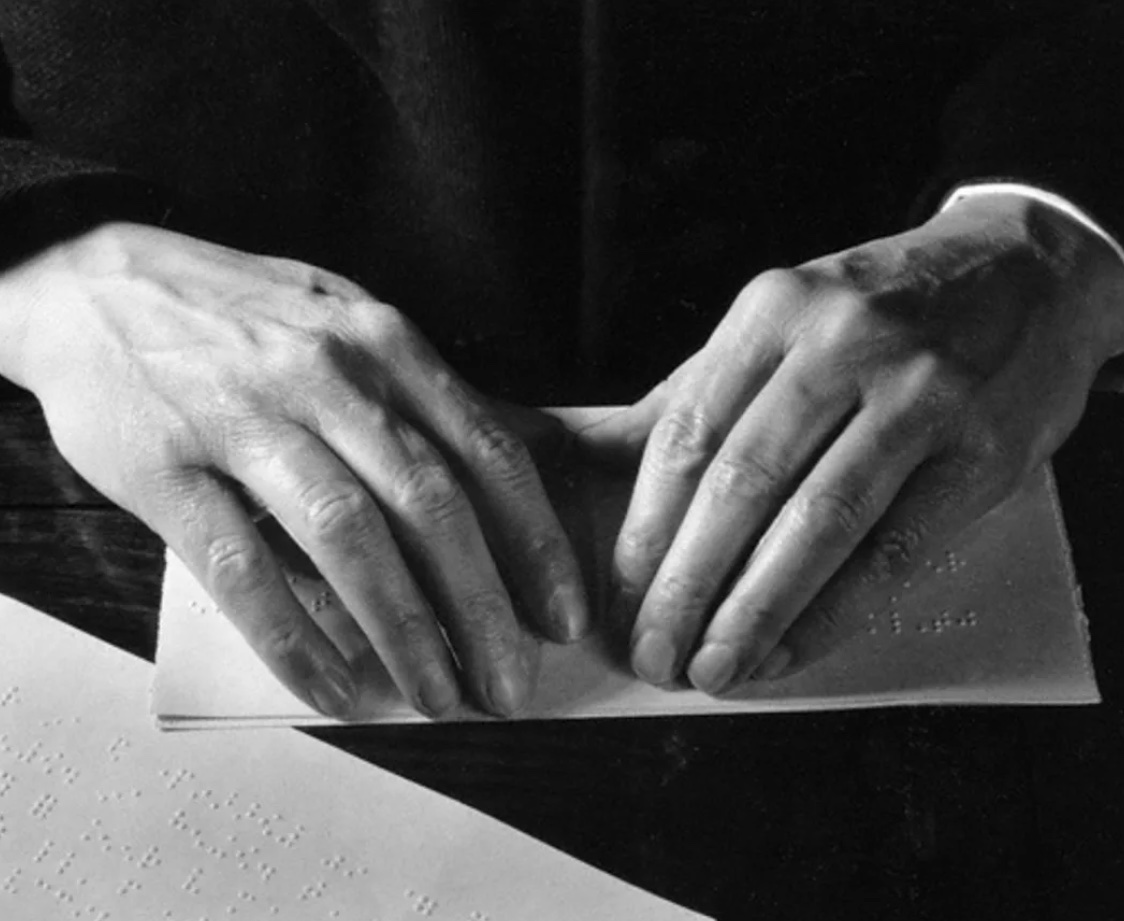 Imogen Cunningham | Hands Braille . 1933