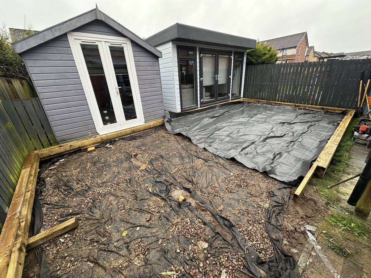 Second completed project of the night is this raised astroturf section, replacing an old deck and some patchy grass. Low maintenance and really brings some colour to any garden.