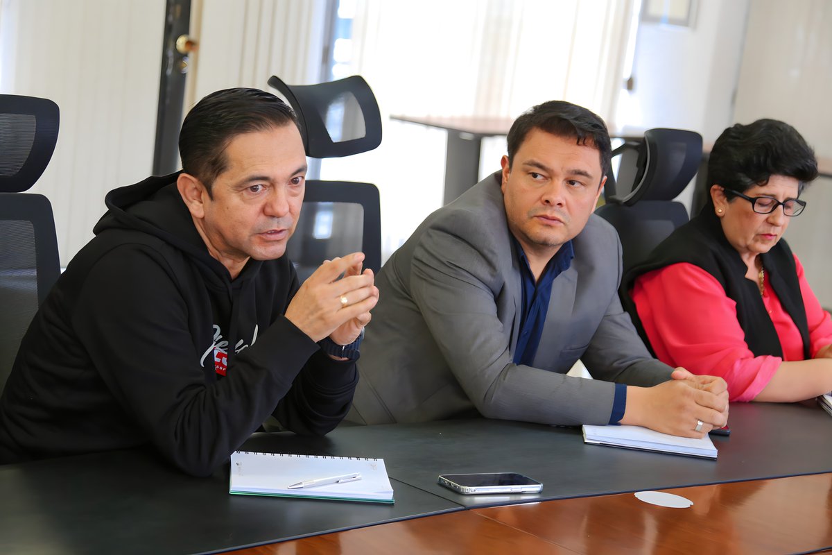 UPTCoficial's tweet photo. 📌 #UPTCInforma | En colaboración con la @GobBoyaca y la @AlcaldiaTunja, la #UPTC está trabajando para transformar la movilidad en #Tunja 🚶‍♂️🚴‍♀️

Este esfuerzo conjunto es parte de nuestra misión de contribuir al desarrollo y bienestar de nuestra ciudad🏙️ 👇

#UPTCSomosTodos 🤝 https://t.co/oBb1NidrM6