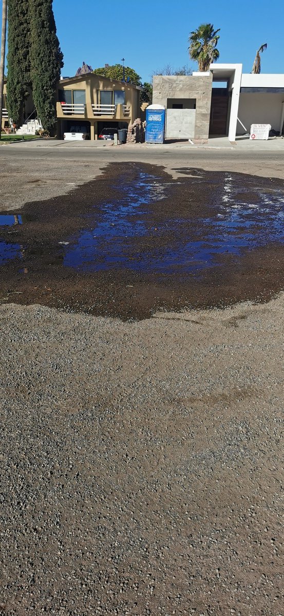 ToscanoVilla's tweet photo. @CEAGuaymas @CEASonora @amor1013fx @manuelgr747 @AidaCarolinaRi2 @AguedaBarojas @MeganoticiasGYM @ElRigel_ @normacastros Increíble que fugas de aguas negras en el Country Club de San  San Carlos y muchas fugas de agua Limpia y con varios reportes y promesas de arreglo, sigan sin atención. https://t.co/TDdvT0uRxb