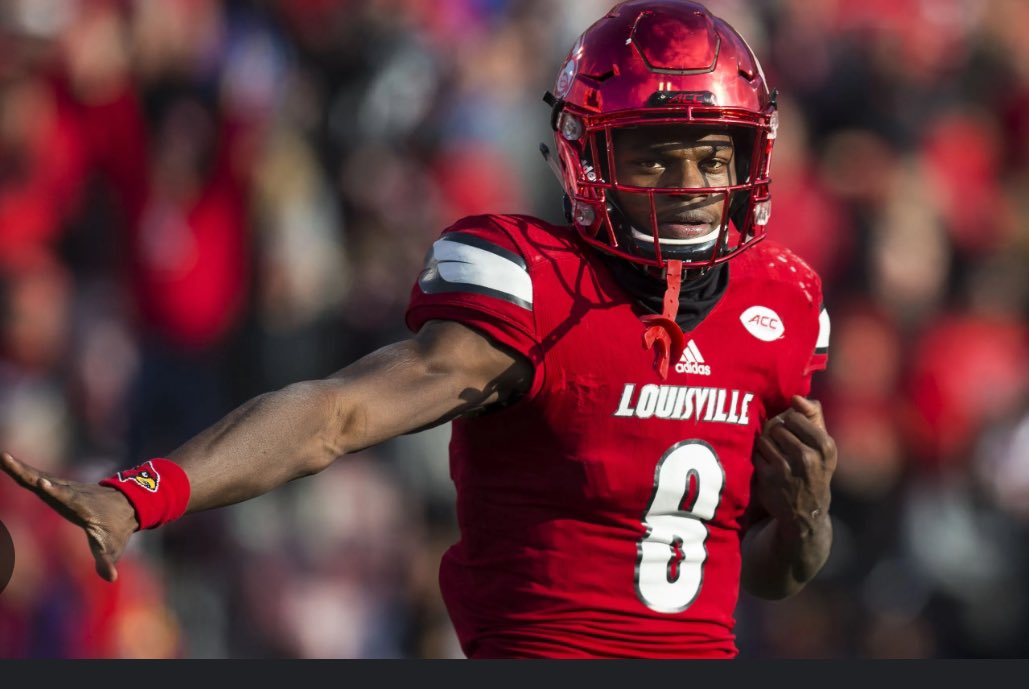 #AGTG Blessed to receive a offer from University Of Louisville!🔴⚫️ #GoCards