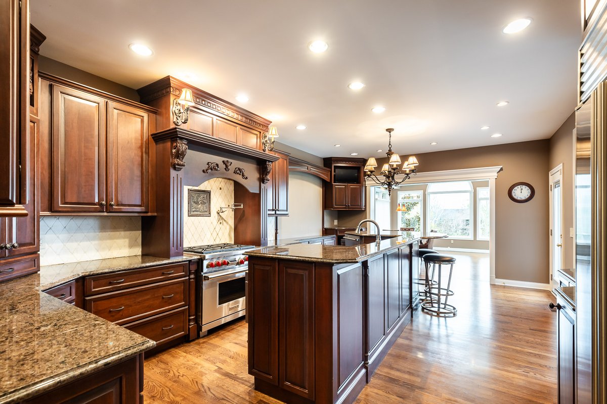 DorgerDiff's tweet image. RADIANT RESIDENCE IN DEER RUN ESTATE OF MIAMI TWP!
This pristine, spacious and sun-filled brick home boasts 4 bedroom, 2+2 bath, a gourmet kitchen, vaulted great room, 1st floor primary and a gorgeous finished lower level ideal for living &amp;amp; entertaining. 

DORGERDIFFERENCE.COM/LISTINGS