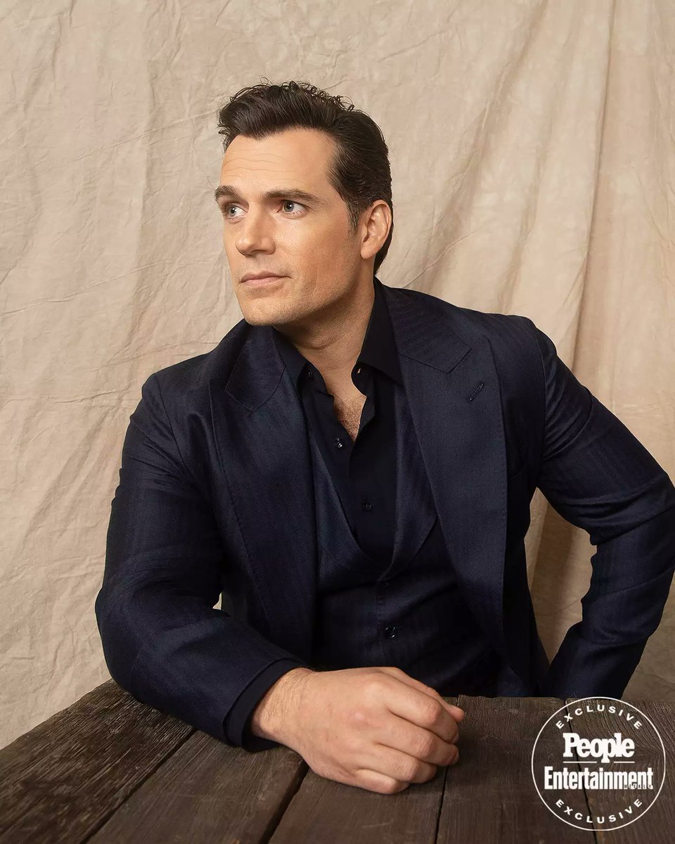 joanice_bispo's tweet photo. Henry Cavill 😍 https://t.co/oubDewnJFU