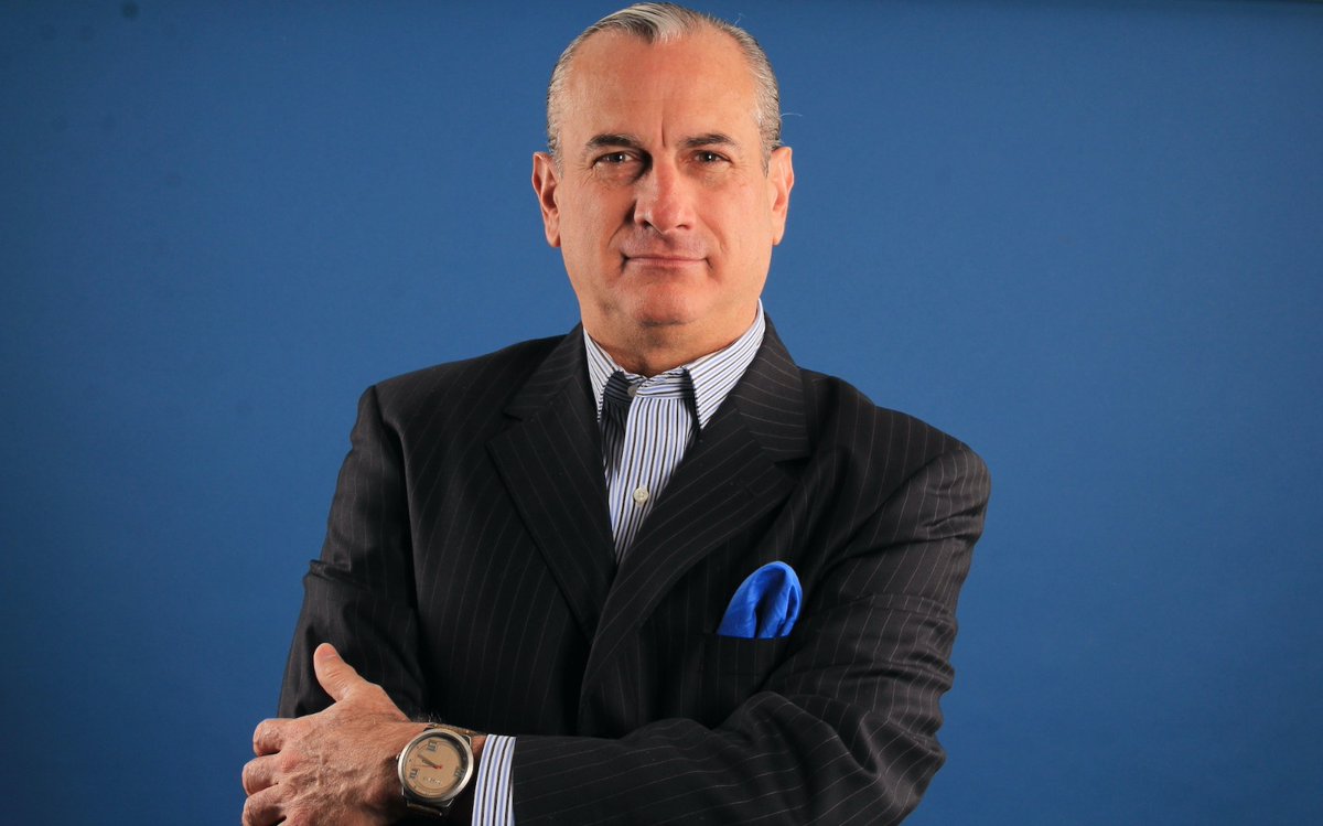 🗣️Segundo audio filtrado de Aurea Zapata, revela planificación legal en contra de Patricio Cabezut 🔥

A casi 2 semanas desde que se emitiera la orden de aprehensión contra Patricio Cabezut por un supuesto abuso sexual hacia sus hijas, nuevos detalles emergen, revelando las