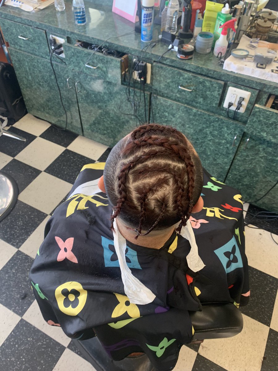 professional  are here let’s book yours today by calling at 703 931 0143 or at karinahairsalon.com walk-in are welcome are you ready to do your  let’s books your #Braids or your  #haircolor #highlights #partialhighlights