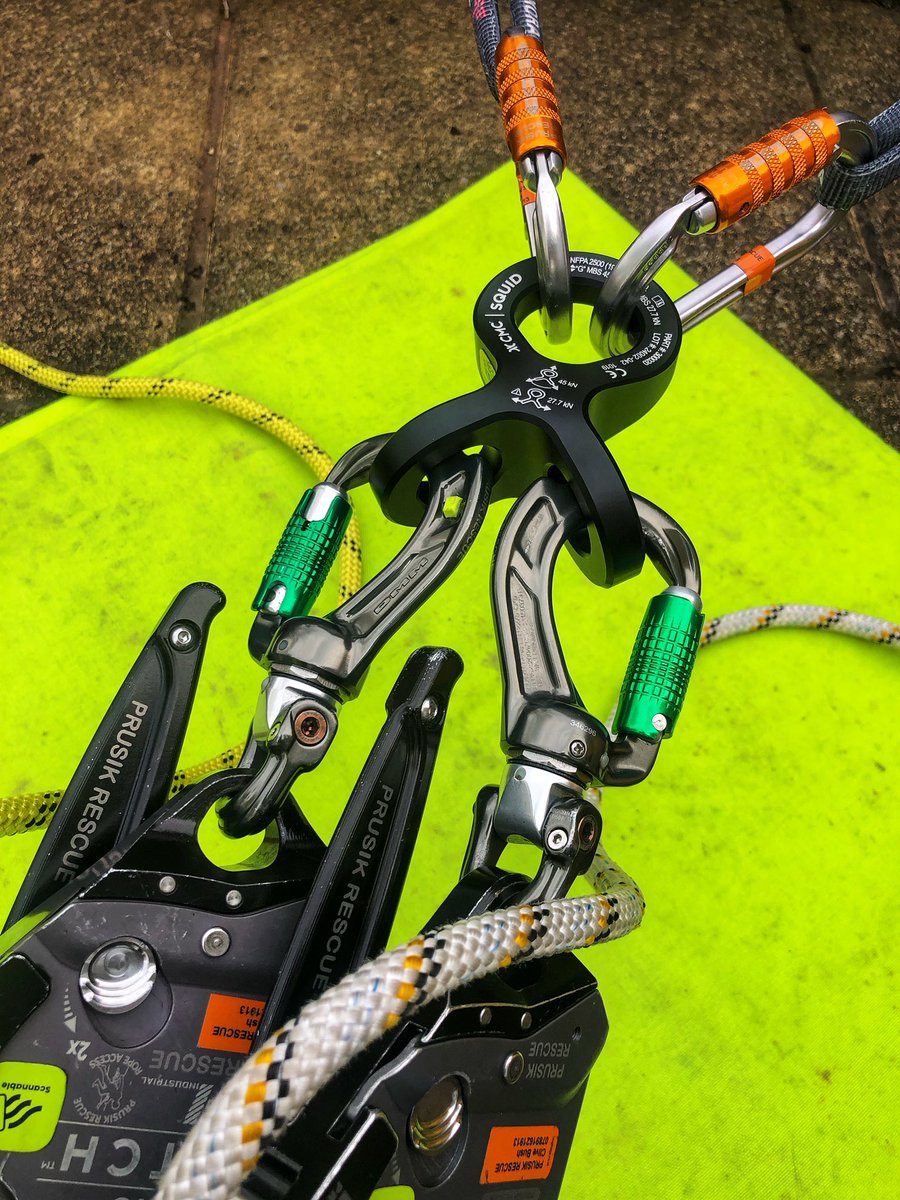 CliveBushMInSTR's tweet image. New CMC Squid 🦑 played with some TTRS with Crabs &amp;amp; textile slings TEXORA - a solid built device 45kN 👊🏻💥👍🏻🤔 just packed up and a call out with the Tech Rope rescue team ASSAR to Cheddar #MREW #Roperescue #techrescue #JESIP Scannable Fjord Inc.  -  Chafe-Pro &amp;amp; STREP DMM