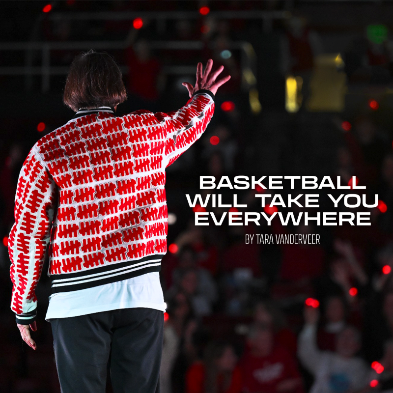 StanfordWBB's tweet photo. From: Tara
To: The sport of basketball

✍️ » "Basketball Will Take You Everywhere"