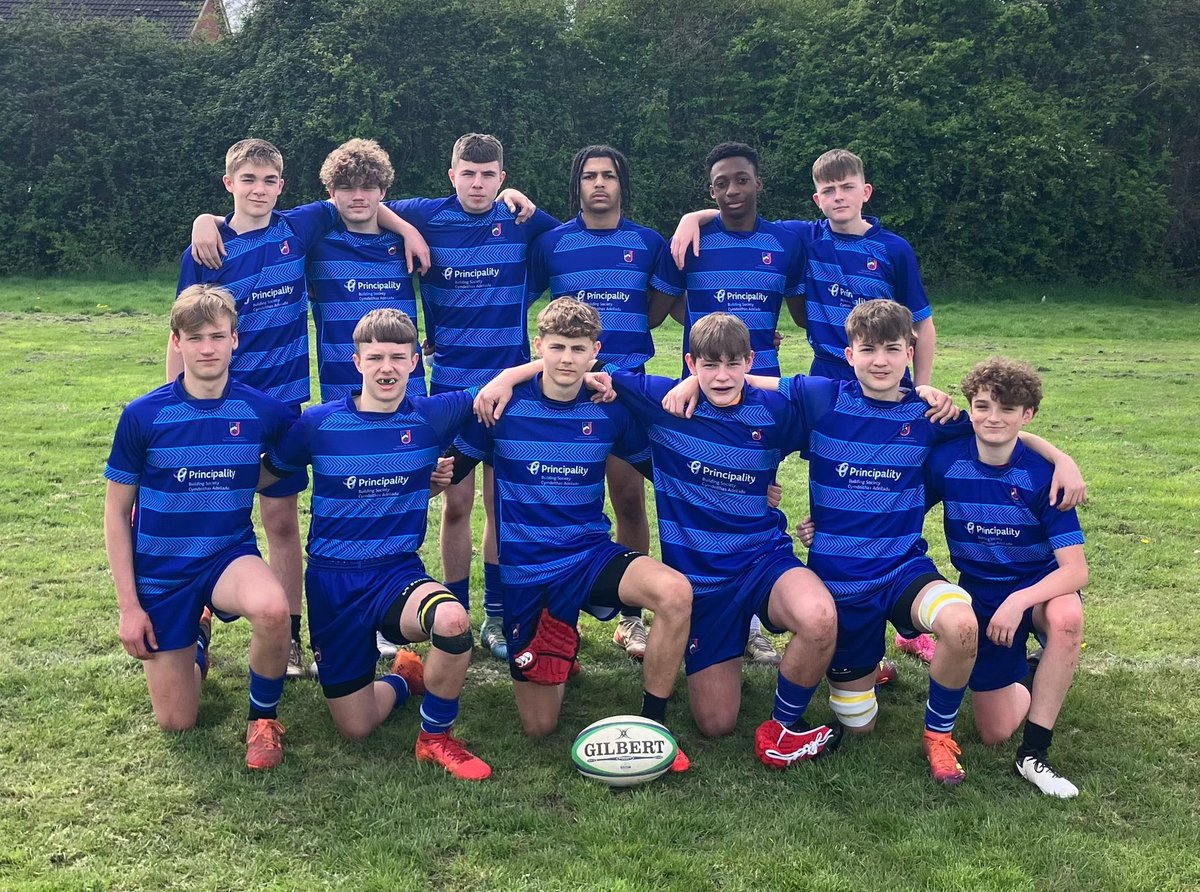 Year 10 team enjoyed an afternoon of 7’s Rugby against John Frost and King Henry, winning both games. 38-7 v KH and 24-12 v JF Excellent play by all members of the squad and particularly impressive given it was their first experience of 7’s! 🏉 #Joesfamily
