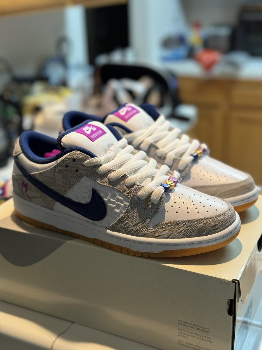 BayArea_StandUp's tweet image. My biggest sneaker W so far this year 
@SoleRetriever #SoleRetriever