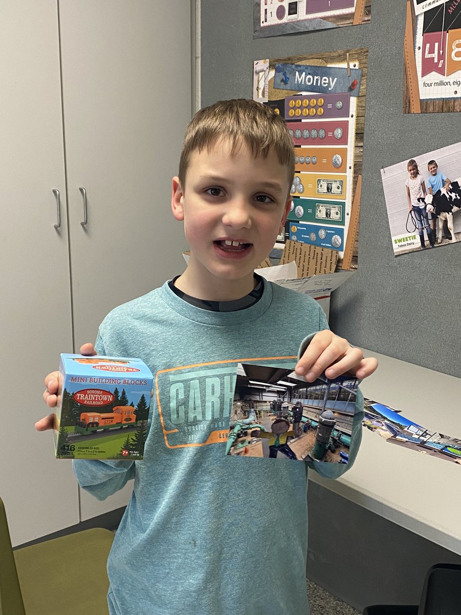 Halsten’s Flat Stanley returned from Petaluma, CA. He had a blast with them at a water treatment plant, golfing, Train Town and watching their kids in activities.  🚂⛳️ #FlatStanleyReturns #osagegreendevils