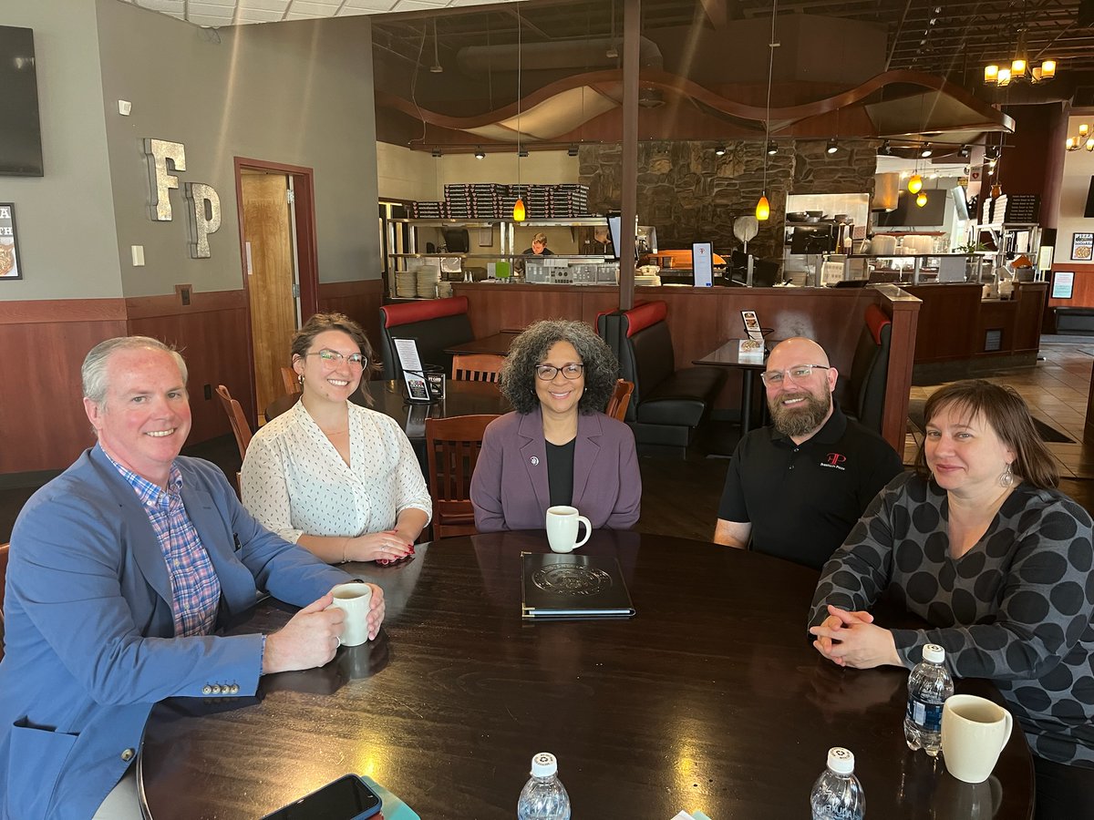 I sat down with industry leaders from @WAhospitality. Their work strengthens the #SouthSound economy - supporting growth, promoting job creation, and empowering our workforce.
