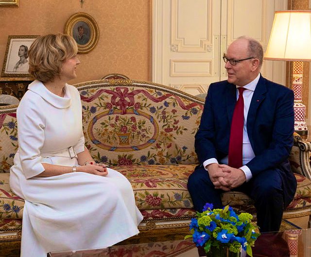 Hier j‘ai eu l‘honneur de présenter les lettres de créance qui m’accréditent auprès de S.A.S. le Prince Albert II en qualité d’Ambassadrice de l’Union européenne #Monaco #EU #EUDiplomacy @eu_eeas @EUatOECD_UNESCO