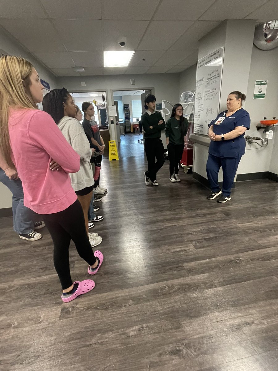 @WEHSRaiders toured @TriStarHealth Greenview for an exciting career shadow this week! @WEGuidance #UnitedWayForCCR #CollegeReady #CareerReady @SCKLAUNCH @BGChamber