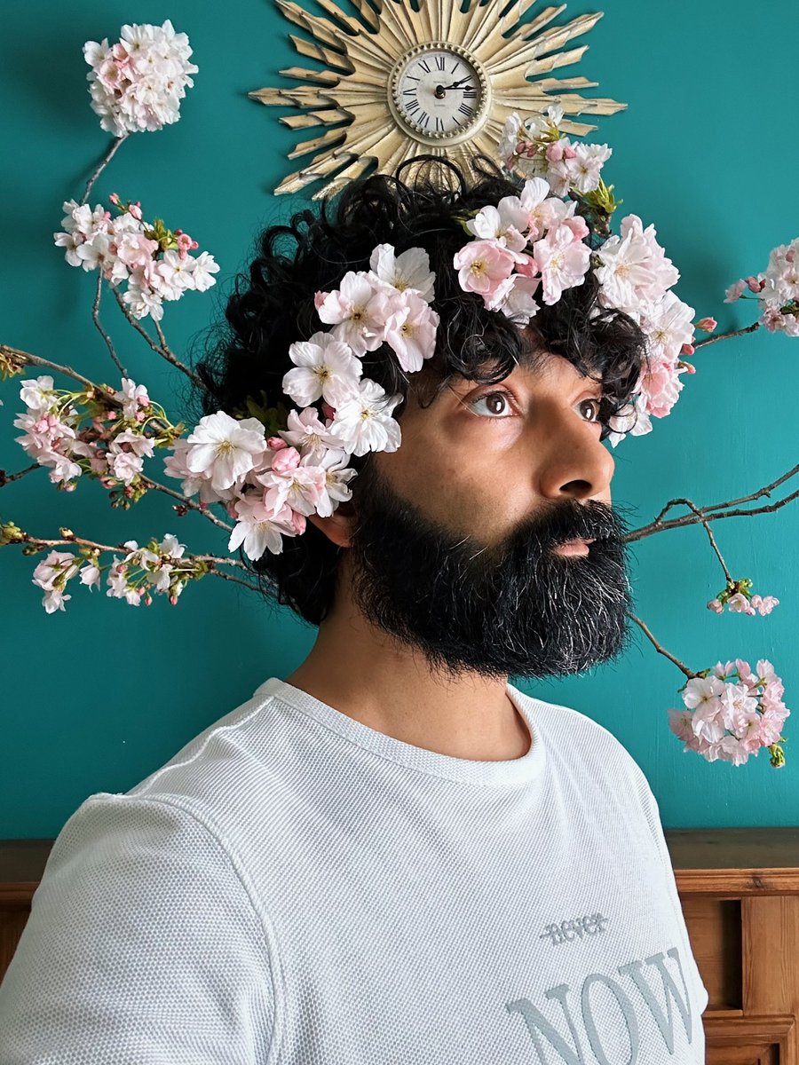 The cherry blossom in my garden makes my heart sing. Had to take a few cutttings to cheer up the living room, and a little experimentation with the new curls too! #gardenersworld 🌸