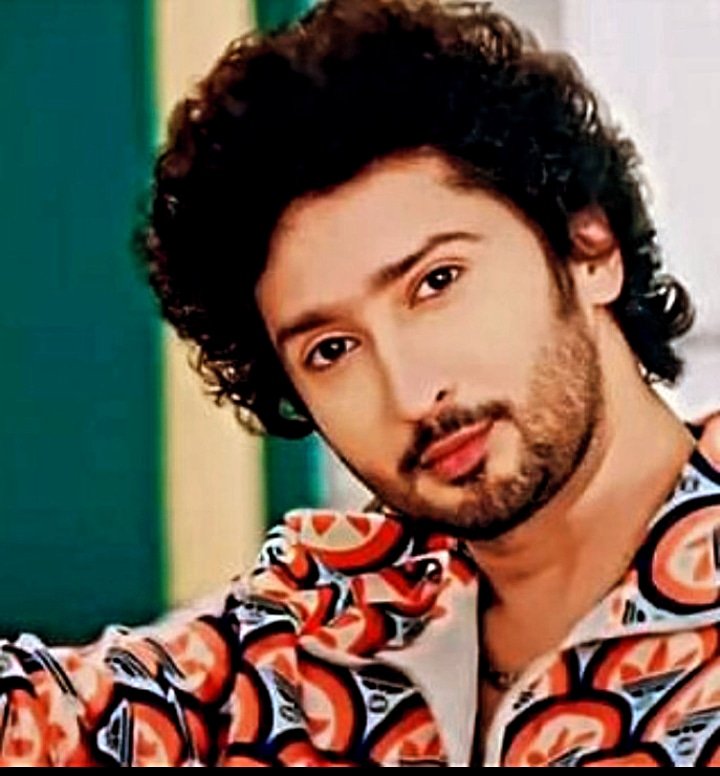 Handsome RV ❤️🌈 
@kunalkkapoor 
.
#udaariyaan #ranvijay 
#KunalKaranKapoor #RV