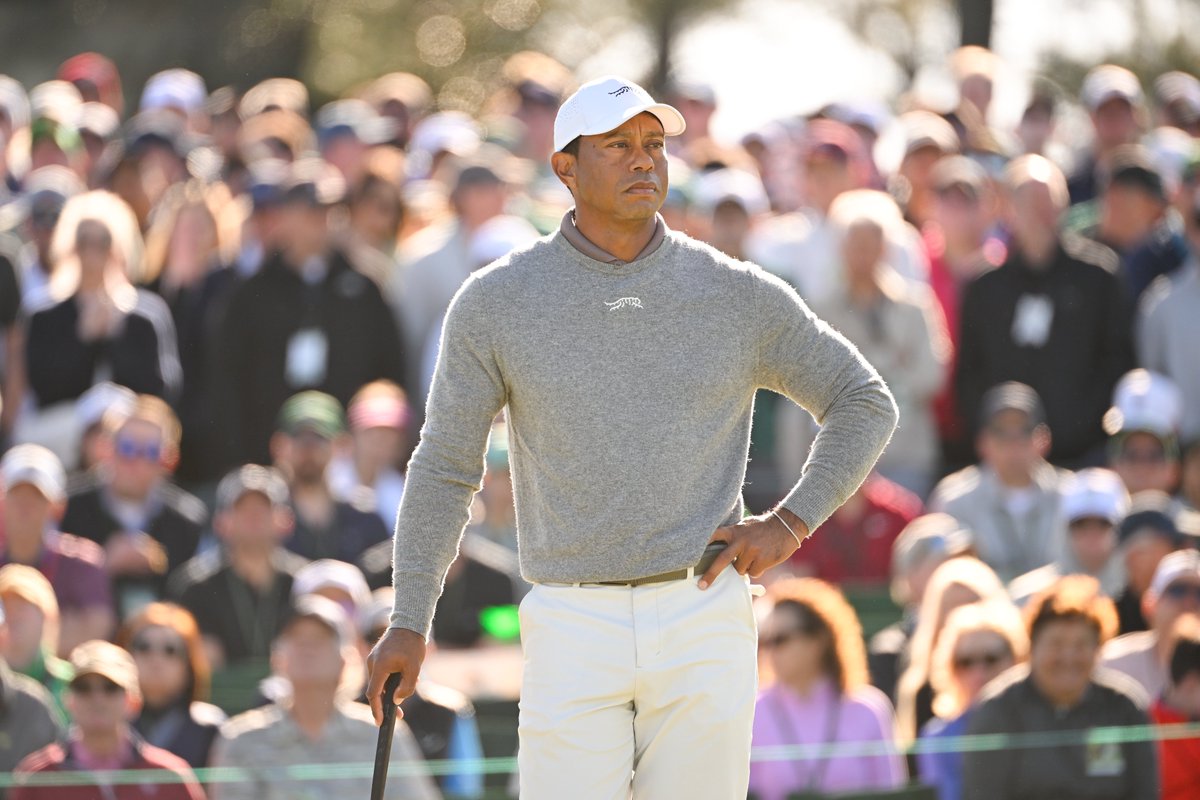 Tiger Woods makes a 24th consecutive cut at #themasters, an Augusta National record! ✅ See you over the weekend, Tiger 🐅 mirror.co.uk/sport/golf/tig…