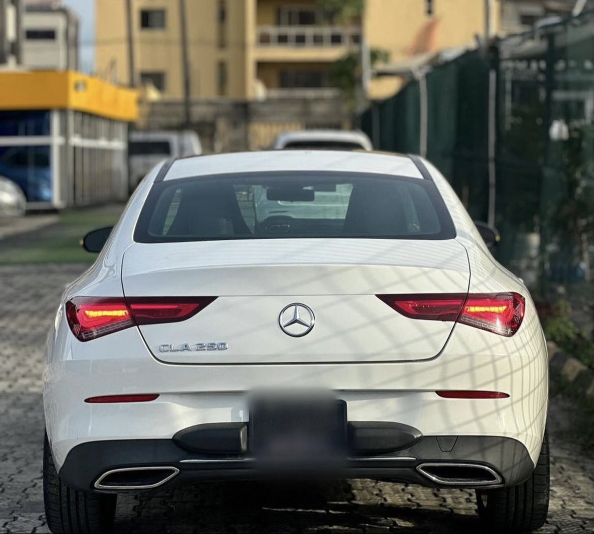 2020 Mercedes Benz CLA 250
-White on black interior 
🏷️: 67 million naira only
Contact for details 📥