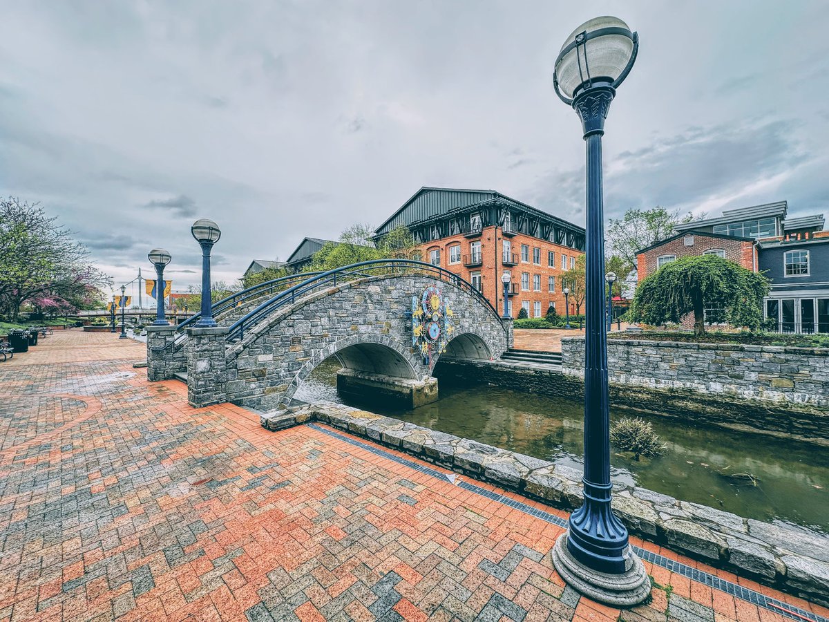 Rain or shine, my adventure in Frederick was a true delight! Despite the weather, exploring downtown and Carroll Creek Park was a joy. From charming shops to historic sites, Frederick has stolen my heart. Can't wait to return, especially for those autumn hues! @tourfrederickmd