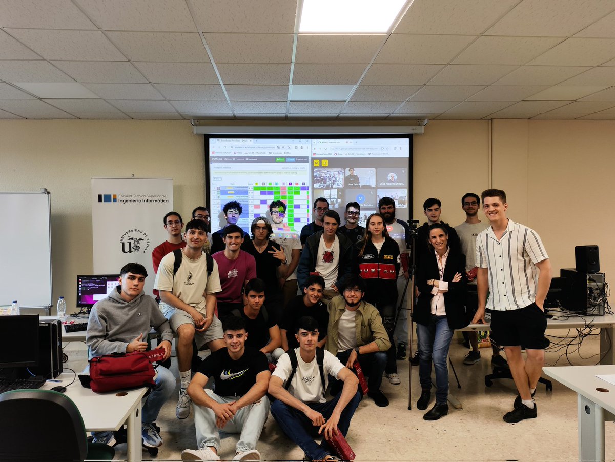 Terminamos la semana con los equipos participantes en la sede de Sevilla en la competición regional andaluza de #AdaByron <a href="/_AdaByron_/">adabyron</a> 

Buen trabajo 👏👏

🧐Llamada así por Augusta Ada Byron, condesa de #Lovelace, la primera persona que escribió un programa para un computador 👩‍💻