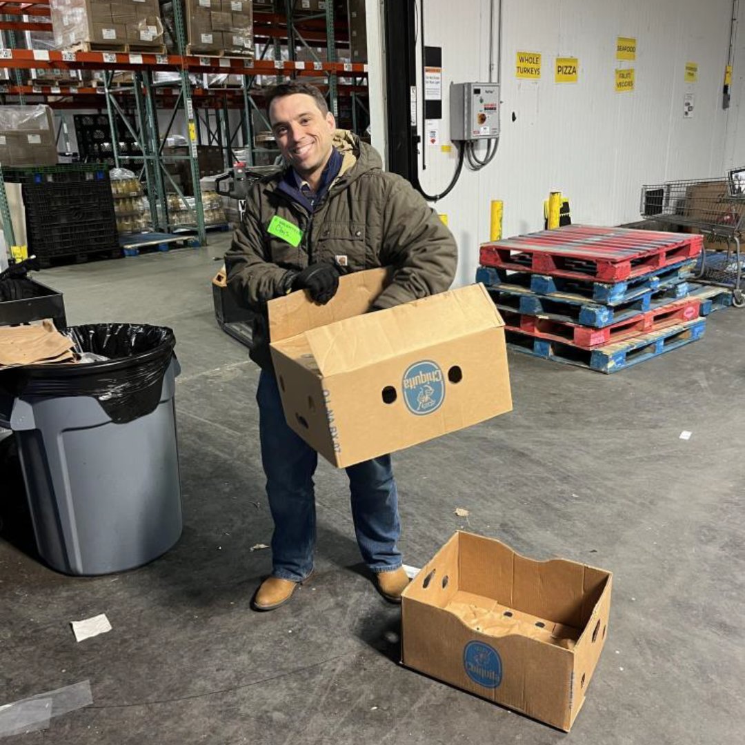 We truly can’t express just how much we appreciate our volunteers! Their countless hours sorting donations, packing boxes, and working events has been instrumental in our ability to serve our community effectively. Read more volunteer spotlights: bit.ly/3JebbBc