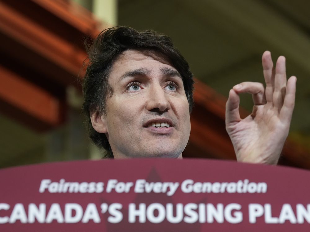 Liberals say their plan to ’solve the housing crisis’ will build 3.9M homes by 2031: The 28-page document is the minority government's latest effort to set the agenda on affordability as it loses significant ground to the Conservatives. #politics #Canada bit.ly/3VXkywB