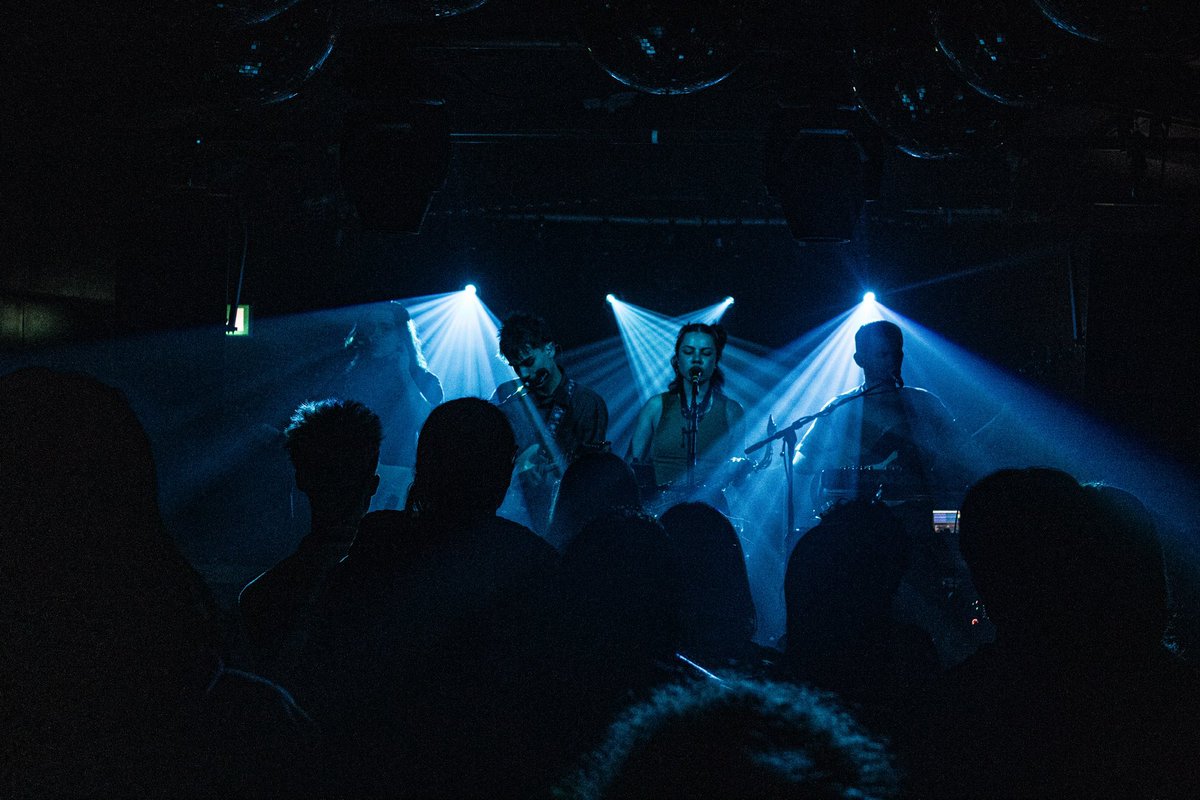 We’ll playing the LAST show of the tour tonight at Porter's with support from Ffenest and Freyja Elsy - it’s FREE btw, music from 9pm xx taraaaaa 👋🏻 📸 Aled Victor