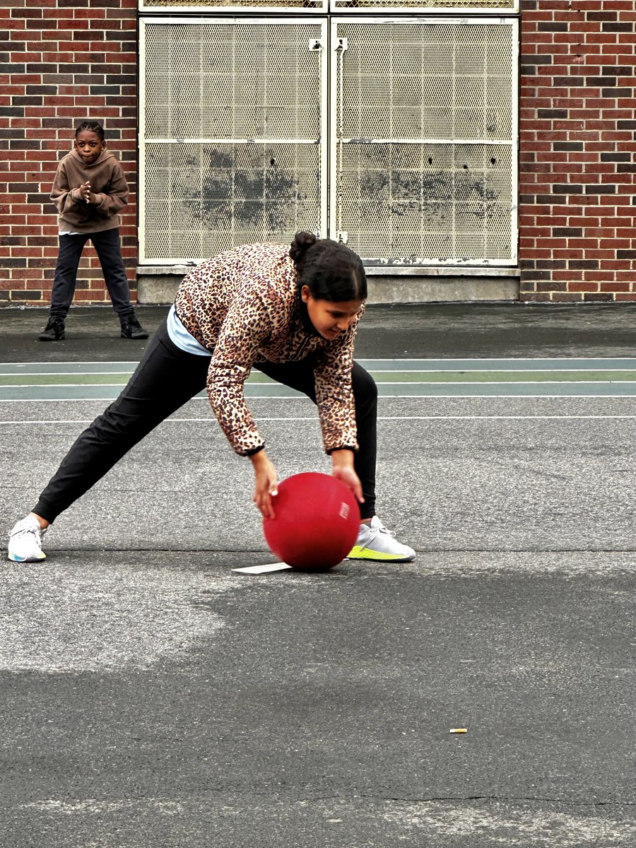 It was a hard fought game, but we tip our caps to @BXDeltaSchool . District 8 Spring Kickball is in full-effect. A big shout out for Coach R @UFTPS72 . @jen_joynt @AnyaMunce @D8Connect @Principal72x