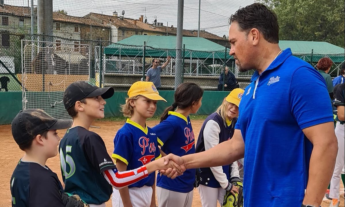 Team #Italy manager Mike Piazza and Steel Sports present Baseball and Softball Family Day in Florence on April 26, 2024 fibs.it/en/news/steel-… Forza #Italia! #ItaliaBaseball #ItaliaTeam