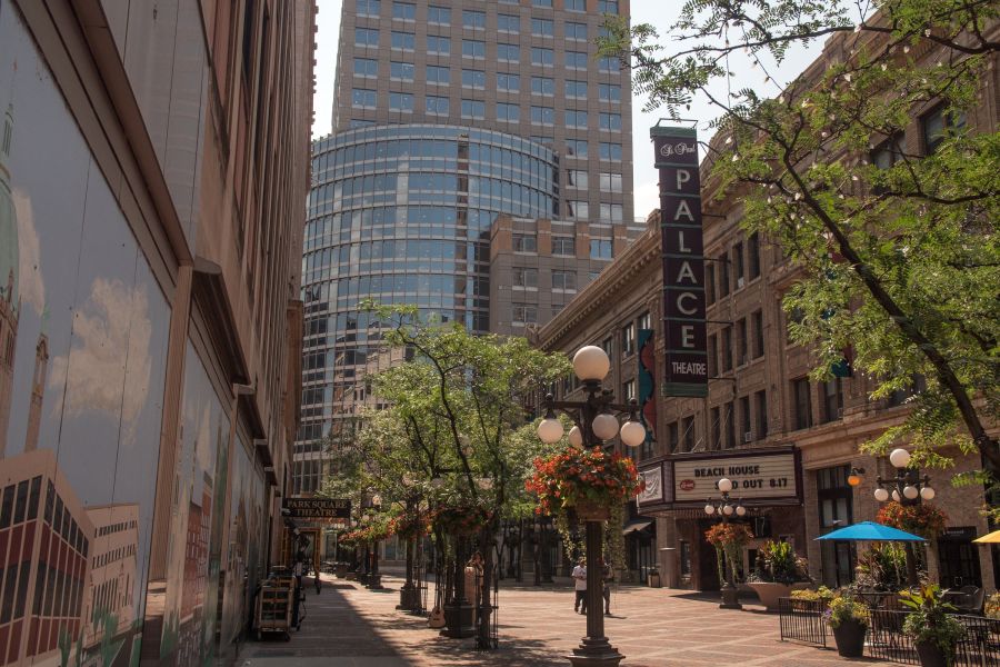 ericawacker's tweet image. Thanks to all the Xers (?) who provided tips for this guide to the Saintly City. Fun to have a byline out in the world again on one of my favorite topics! exploreminnesota.com/where-to-live-… @SaintPaul @exploreminn @mndeed #mysaintpaul