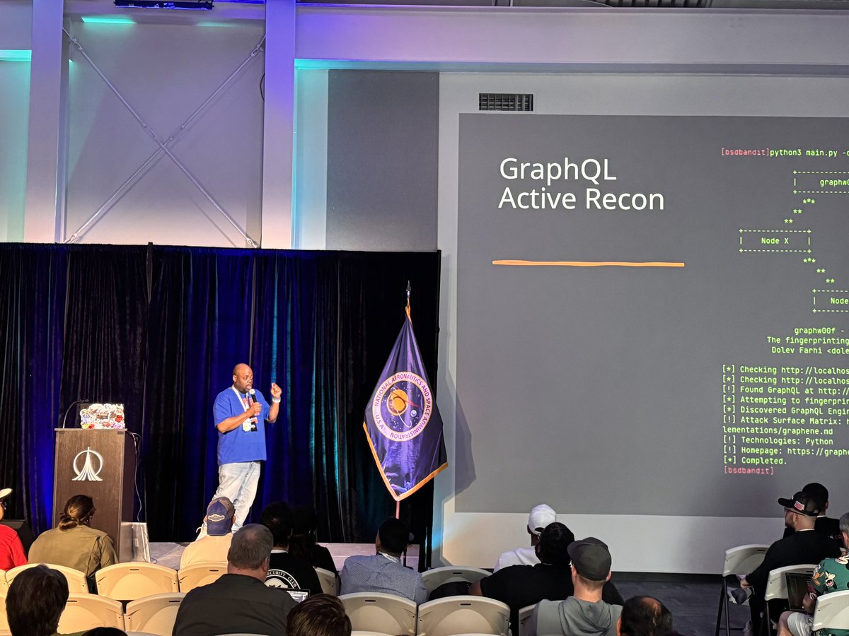 HackingDave's tweet image. Watching @bsdbandit on stage #hackspacecon