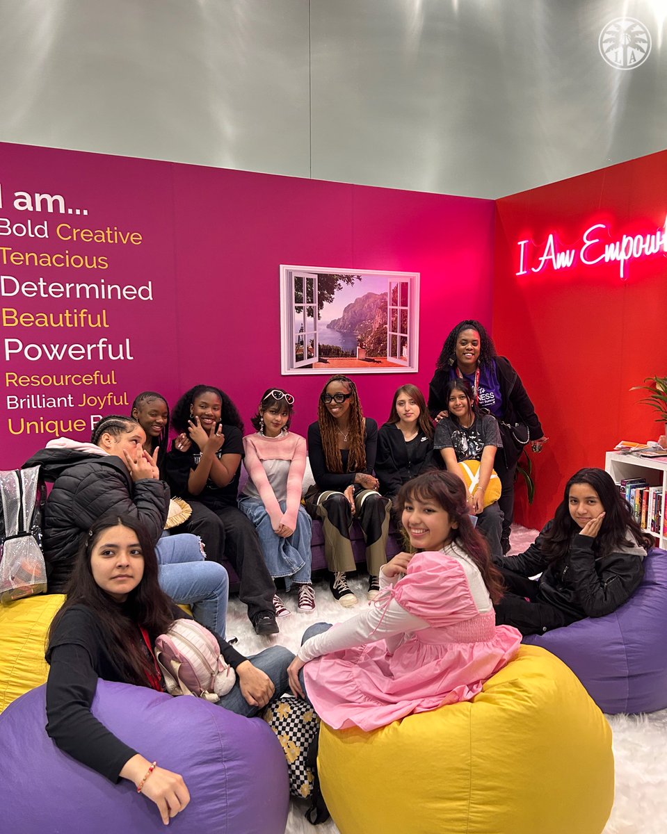 .@Lexiebrown was a special guest & mentor at the EmpowHer Girls to Greatness Teen Summit today. The day aims to inspire girls grade 7-12 to explore varying career opportunities in fields underrepresented by women of color.