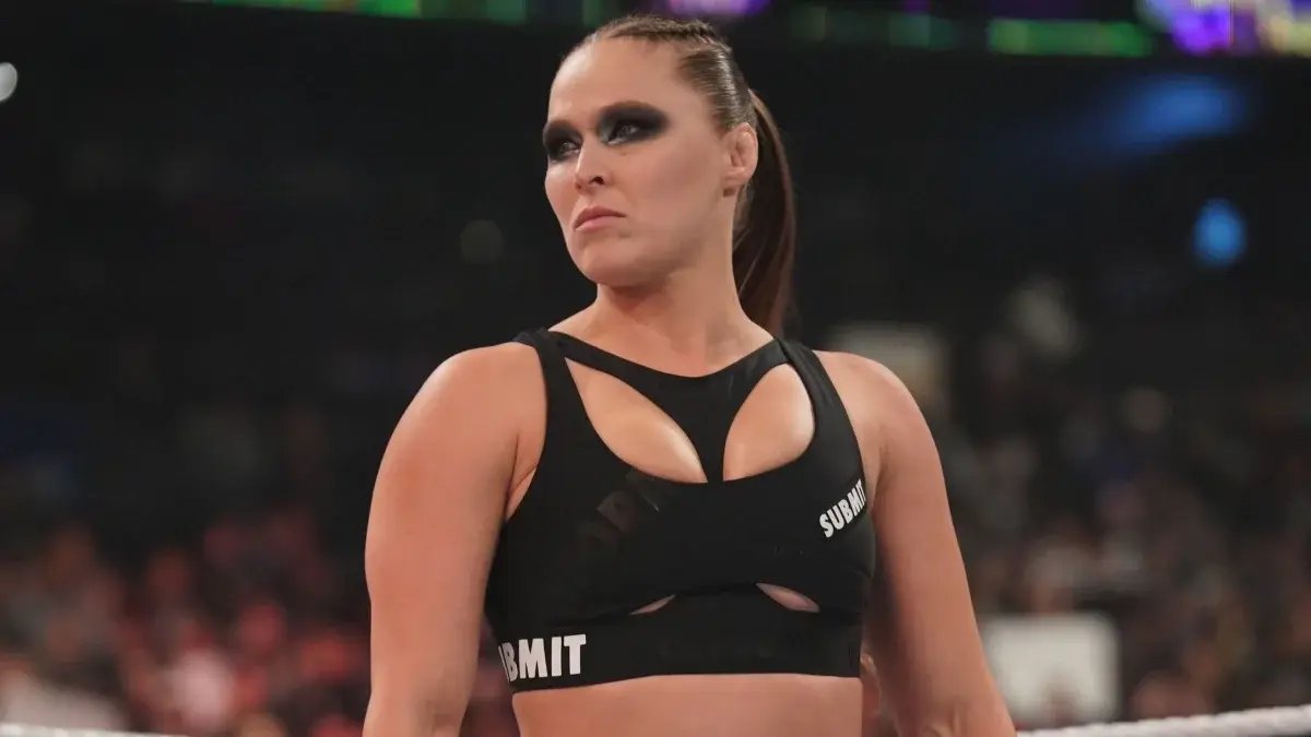 Ronda Rousey Hid Her Concussion History From WWE And UFC: 'I Already Have Dementia And Alzheimers In My Family And It's One Of My Fears' wrestlingnews.co/wwe-news/ronda…