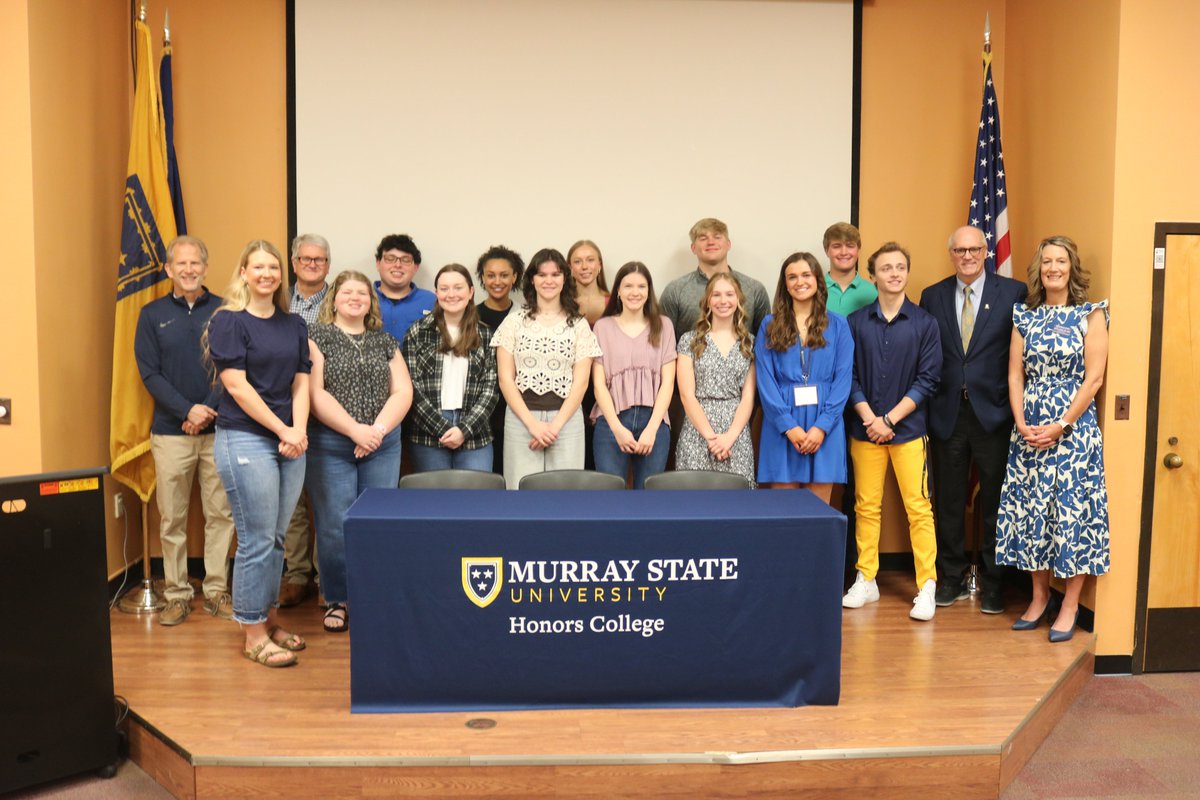 The Murray Independent School District congratulates MHS Senior Lincoln English for being named a 2024 MSU Presidential Fellow, (one of 18 students ,receiving full tuition, housing, and meals for up to 4 years at MSU). Full story@  rb.gy/6zz1fm #murrayschools