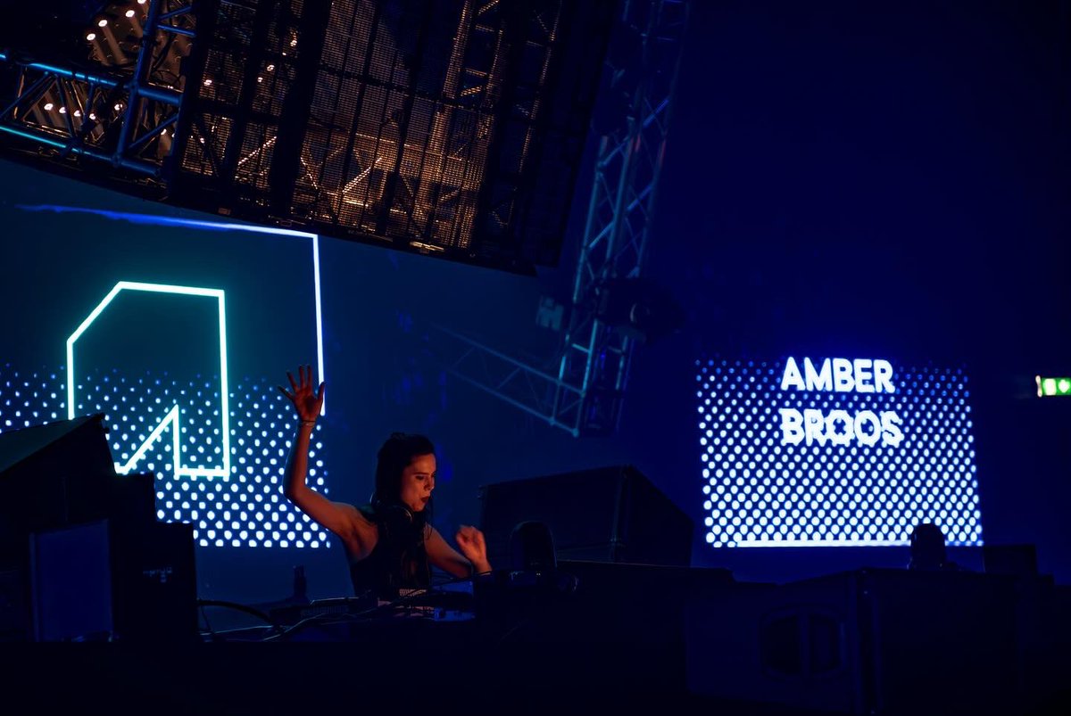 Amber Broos (@amber_broos) on Twitter photo 2 weeks ago I made my <a href="/awakenings/">Awakenings</a>
debut! Still buzzing from this bucket list moment 🫶
Fun weekend coming up - Nachtdienst, Parsidance & Silt 🫧
#dj #music #techno #electronicmusic #Belgium #Netherlands 2 weeks ago I made my <a href="/awakenings/">Awakenings</a>
debut! Still buzzing from this bucket list moment 🫶
Fun weekend coming up - Nachtdienst, Parsidance & Silt 🫧
#dj #music #techno #electronicmusic #Belgium #Netherlands