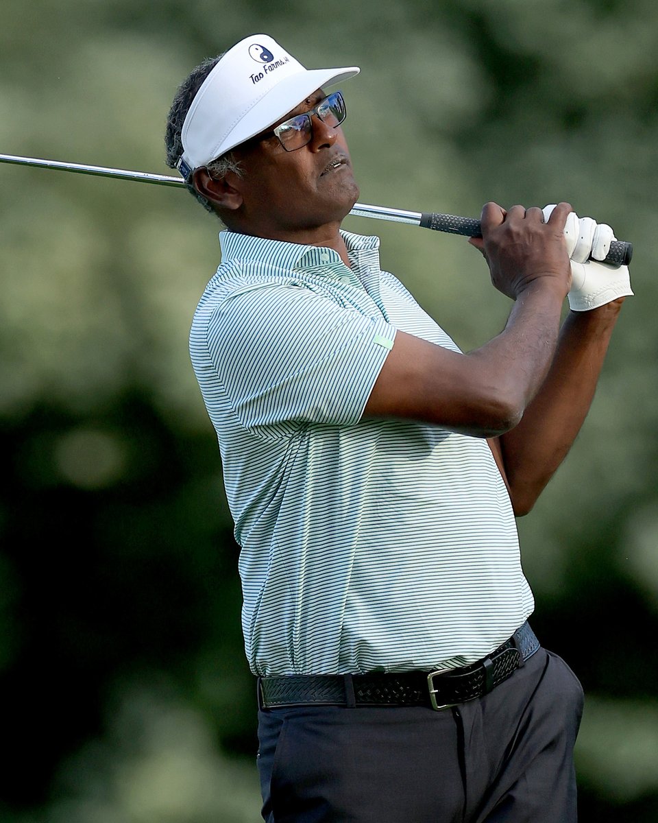 It's official. 61-year-old Vijay Singh will make the cut and play the weekend #TheMasters