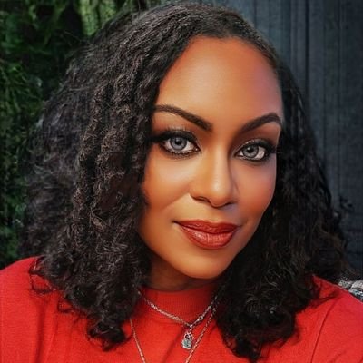 We sat down with Author Mahogany SilverRain @MahoganySilverR, and talked with her about her writing history @romauth_ol @authors_ol @wh2r_ol @fiction_ol @writers_ol @allbk_ol smpl.is/8ylow