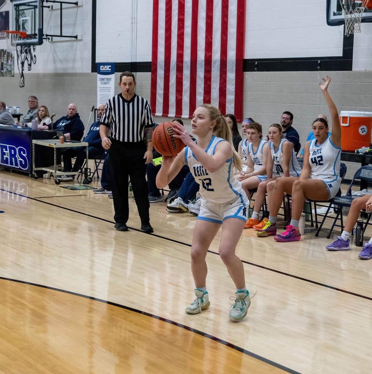 T.J. Schmidt (Todd) (@hurricanedij39) on Twitter photo Q&A With Evansville Reitz Junior Ashleigh Dearing 🏀🗑️
<a href="/adearing5/">Ashleigh Dearing</a> <a href="/HEick84/">Heather Eickhoff</a> <a href="/Reitzgirlsbball/">F.J. Reitz Girls Basketball</a> <a href="/bailey_hape/">Bailey Hape</a> <a href="/kaelyse6/">Kaelyse Mitchell</a> <a href="/norahmmiller/">norah miller</a> <a href="/BrilynStaley/">brilyn staley</a> #INhssports hurricanedij39.blogspot.com/2024/04/q-with… Q&A With Evansville Reitz Junior Ashleigh Dearing 🏀🗑️
<a href="/adearing5/">Ashleigh Dearing</a> <a href="/HEick84/">Heather Eickhoff</a> <a href="/Reitzgirlsbball/">F.J. Reitz Girls Basketball</a> <a href="/bailey_hape/">Bailey Hape</a> <a href="/kaelyse6/">Kaelyse Mitchell</a> <a href="/norahmmiller/">norah miller</a> <a href="/BrilynStaley/">brilyn staley</a> #INhssports hurricanedij39.blogspot.com/2024/04/q-with…