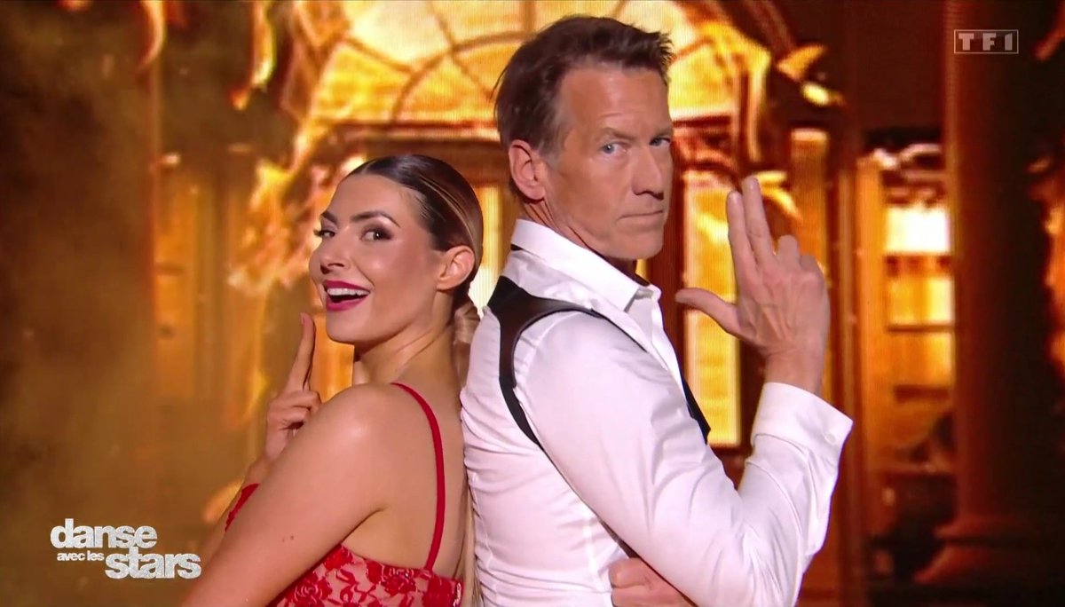 #JamesDenton et @CandicePascal dansent un paso-doble ! #DALS #DALS13