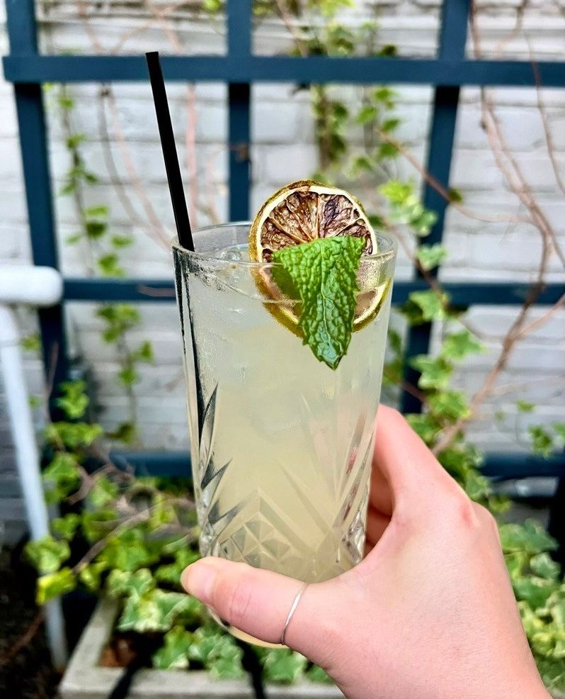 inbirmingham's tweet image. 🗣️ Calling all spring cocktail enthusiasts! 🍹

Bham is home to some high quality bars, breweries and restaurants creating drinks - alcoholic and non-alcoholic alike - that everyone will love! 😍

Where do you think is the best place #inbirmingham for a #springcocktail? ⬇️