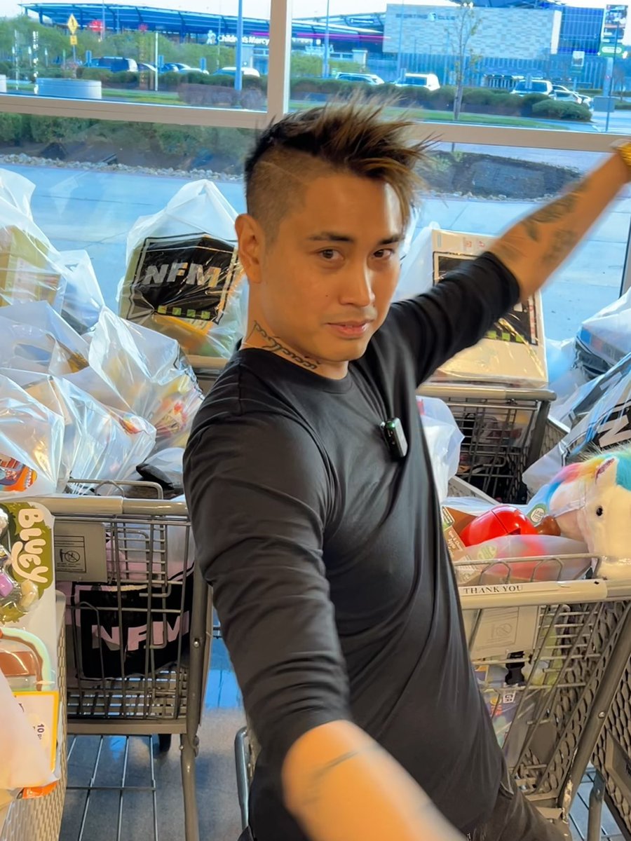 AnthonyKongphan tweet picture