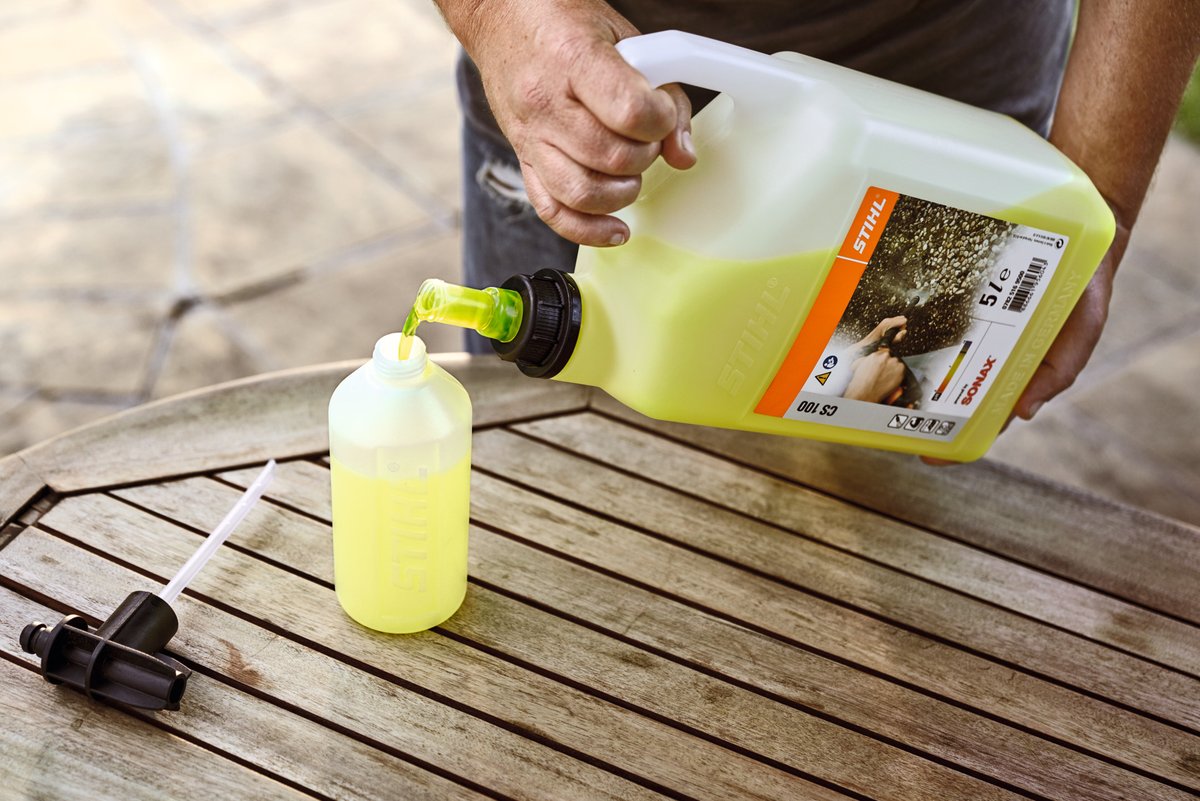 As well as our pressure washers, we also make a range of cleaning solutions to be used with them, like our CS 100 stone and façade cleaner. Speak to your nearest STIHL Approved Dealer to find out more about the range: shop.stihl.co.uk/pages/dealer-l… #springclean