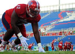Blessed to receive an offer from Florida Atlantic University @HarrisNOFLYZONE @FAUFootball @Rivals @MohrRecruiting @On3Recruits @247Sports @Andrew_Ivins @MichaelTunsil @Coacheugene4 @coachstubbs95 @JerryRecruiting