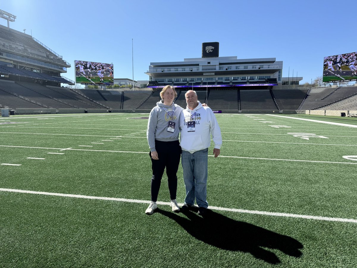 Had a great time at @KStateFB Honored to receive an offer from @CoachCRiles @CoachKli @CoachAnderson15 @hjacobs67 @ZacCox_