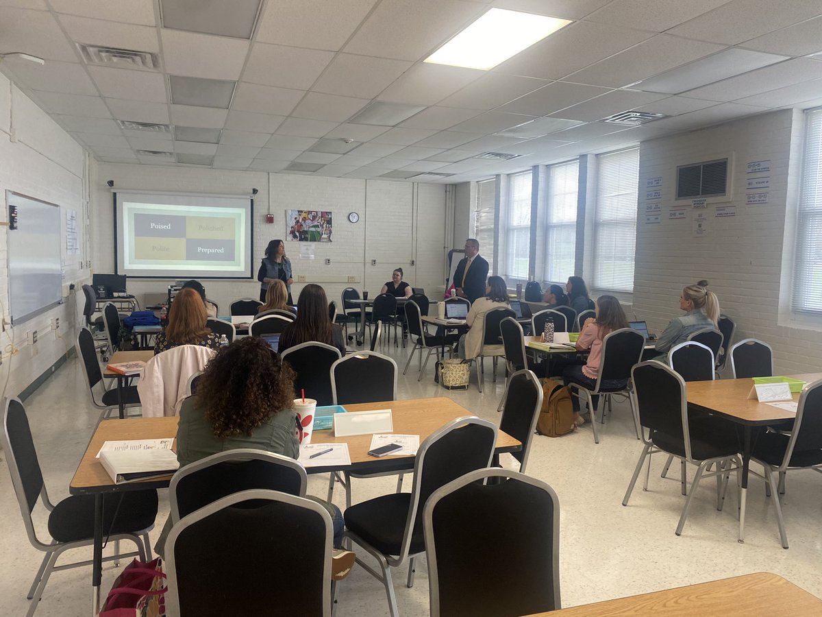 AMorgan_FCPS's tweet image. Cohort members learning the importance of the 4 P’s (poised, polished, polite and prepared) from Dr. Mike Markoe and Lisa Fowler. They also learned strategies to enhance their resumes and cover letters from Nicole St. Louis and Megan Perry. Thank you for attending! #fcpssupport