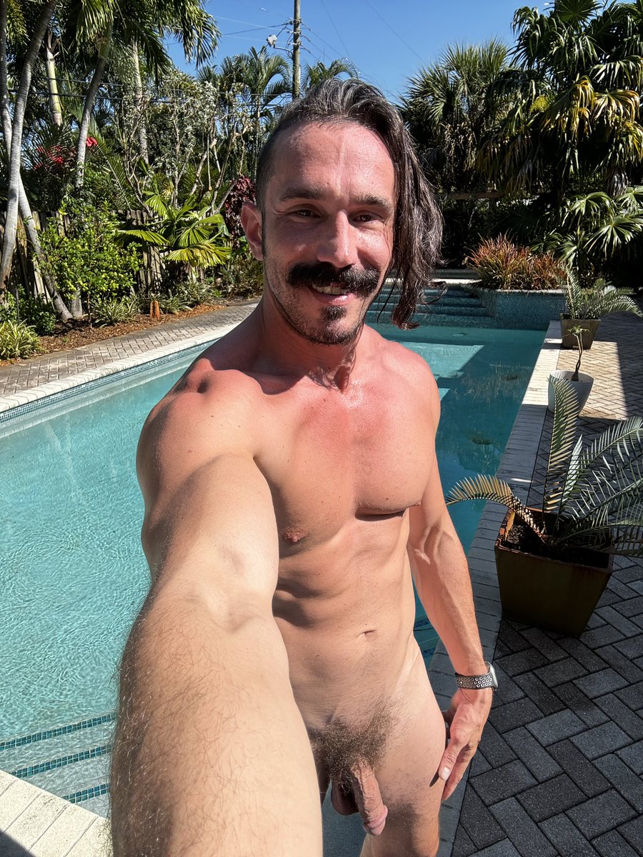 The weekend is here! Let your hair down, get your cock out, and let’s hang by the pool! ☀️