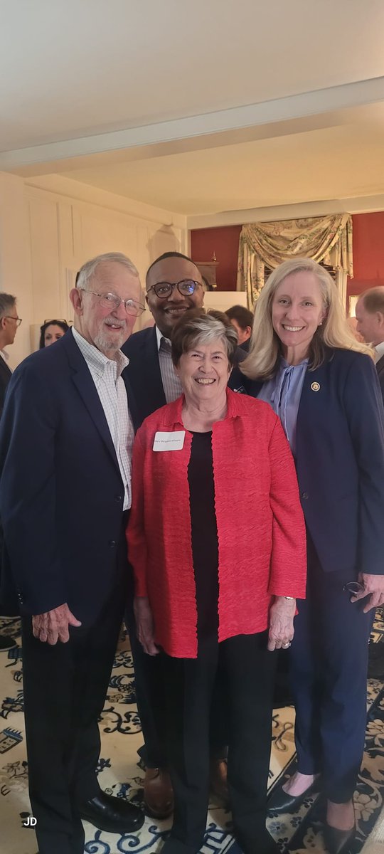 I express my sincere gratitude to Hon. John Milliken and his wife for hosting a wonderful Meet and Greet event last evening for @SpanbergerForVA for Governor where the Hon. @RepStenyHoyer gave the formal introduction. It is an sincere honor to receive support from esteemed